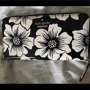 Used Kate Spade black and white floral wallet
